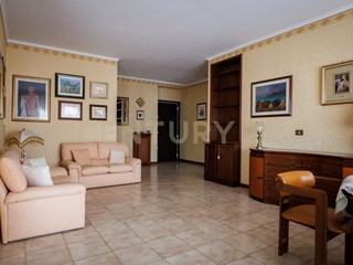 Quadrilocale in Vendita a Roma, 420'000&euro;, 135 m², arredato