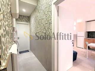 Trilocale in Affitto a Napoli, zona Centro - San Giuseppe, 790&euro;, 37 m², arredato