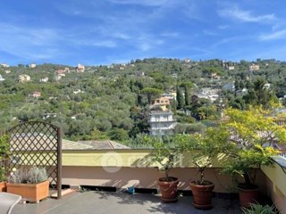 Appartamento in Vendita a Santa Margherita Ligure, zona SAN SIRO, 350'000&euro;, 100 m², arredato, con Box