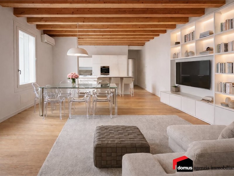 Appartamento in Vendita a Thiene, 350'000&euro;, 170 m²