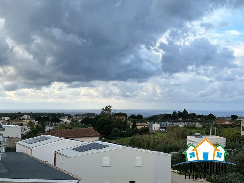 Appartamento in Vendita a Alcamo, 85'000&euro;, 82 m²