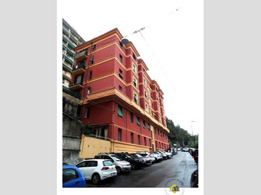 Trilocale in Vendita a Genova, 36'070&euro;, 77 m²