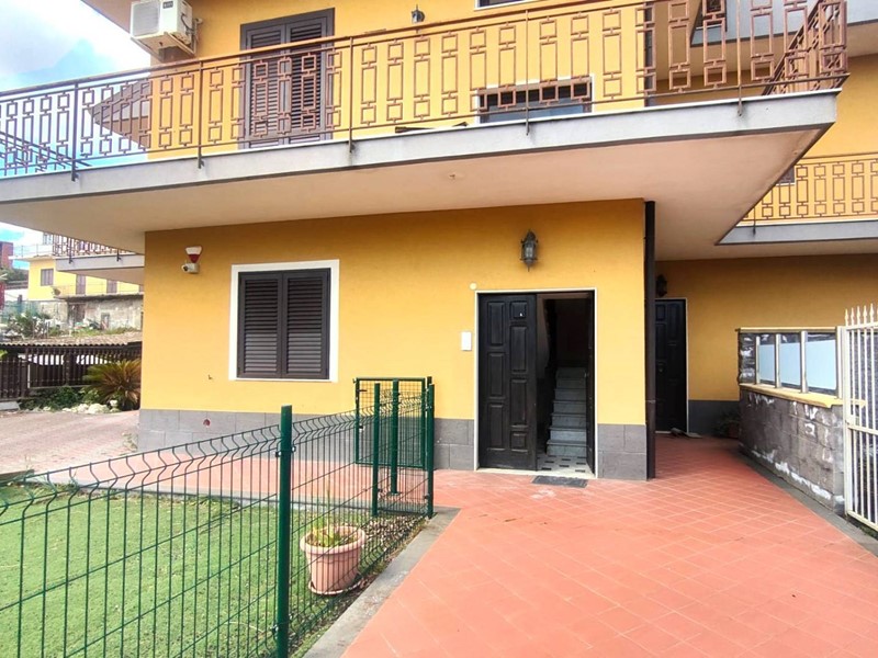 Quadrilocale in Affitto a Zafferana Etnea, 800&euro;, 105 m²