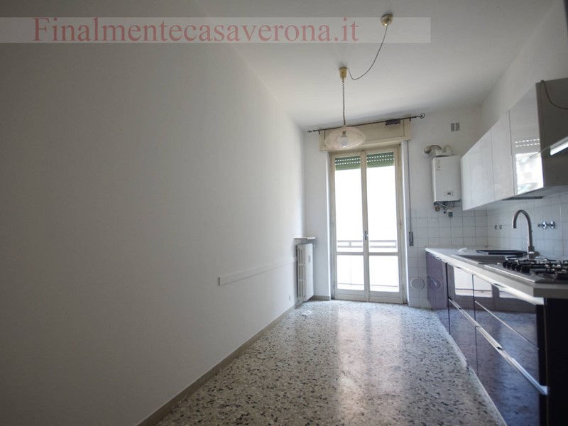 Appartamento in Affitto a Verona, 1'350&euro;, 135 m²
