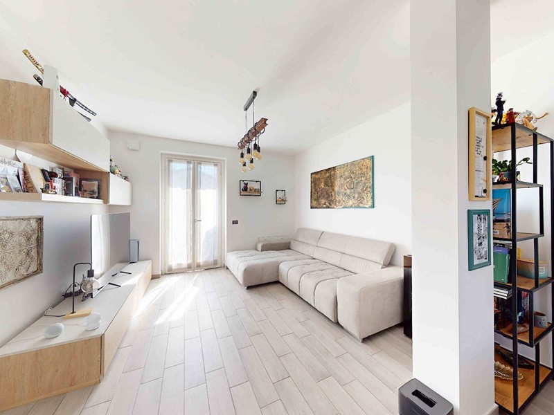 Trilocale in Vendita a Venegono Superiore, 229'000&euro;, 83 m²