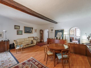 Appartamento in Vendita a Torino, 498'000&euro;, 156 m²