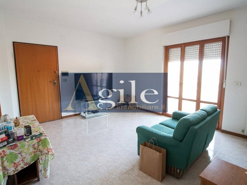 Appartamento in Vendita a Castel di Lama, 200'000&euro;, 224 m²
