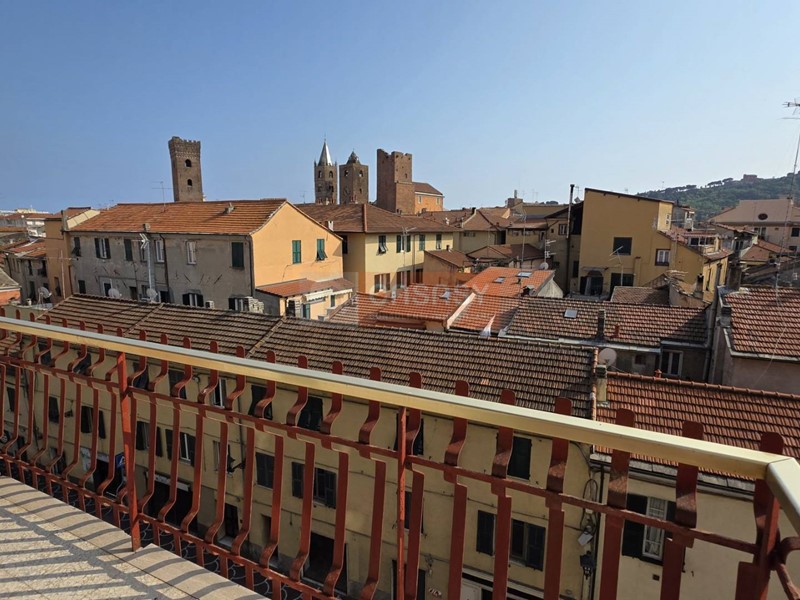 Appartamento in Vendita a Albenga, 255'000&euro;, 115 m²