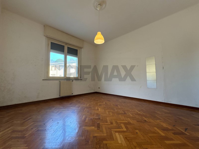 Appartamento in Vendita a Pisa, 280'000&euro;, 141 m²