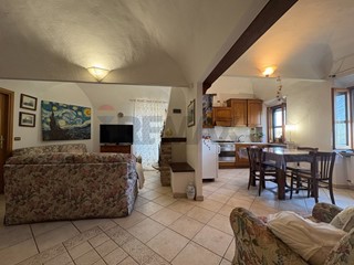 Appartamento in Vendita a Volterra, 180'000&euro;, 120 m²