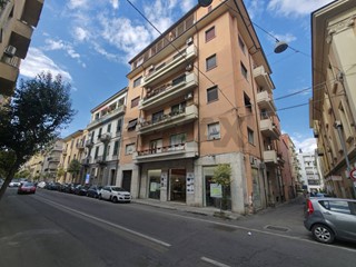 Appartamento in Vendita a Cosenza, 270'000&euro;, 175 m²