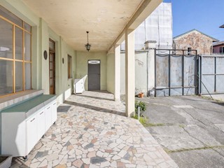 Appartamento in Vendita a Borgo San Giacomo, 149'900&euro;, 397 m²