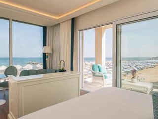 Appartamento in Vendita a Salerno, 3'500'000&euro;, 1500 m²