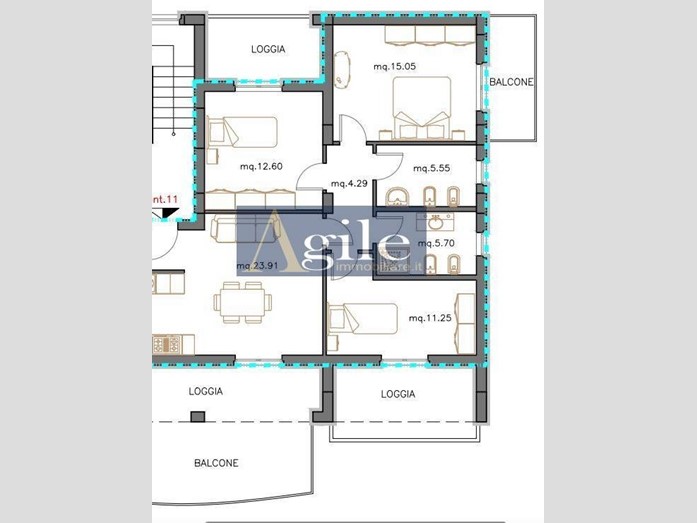 Appartamento in Vendita a Sant'Egidio alla Vibrata, 300'000&euro;, 1175 m²