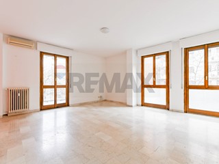 Trilocale in Affitto a Milano, 1'160&euro;, 99 m²