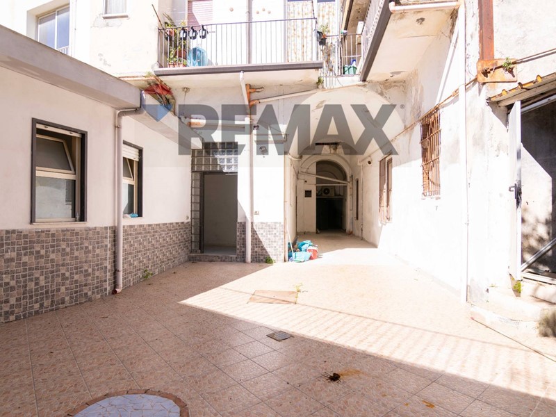 Bilocale in Vendita a Catania, 55'000&euro;, 45 m²