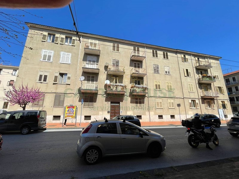 Appartamento in Vendita a Avellino, 95'000&euro;, 102 m²