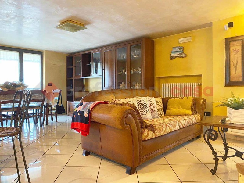 Trilocale in Vendita a Castel San Giorgio, 175'000&euro;, 100 m²