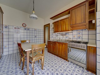 Quadrilocale in Vendita a Torino, 320'000&euro;, 136 m², con Box