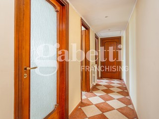 Trilocale in Vendita a Marano di Napoli, 229'000&euro;, 90 m², arredato, con Box