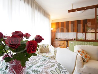 Trilocale in Vendita a Venezia, 178'000&euro;, 75 m², arredato, con Box