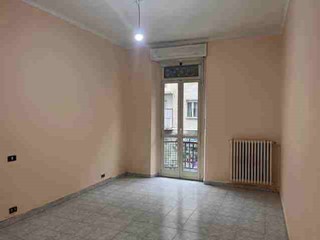 Appartamento in Vendita a Torino, 79'000&euro;, 50 m²