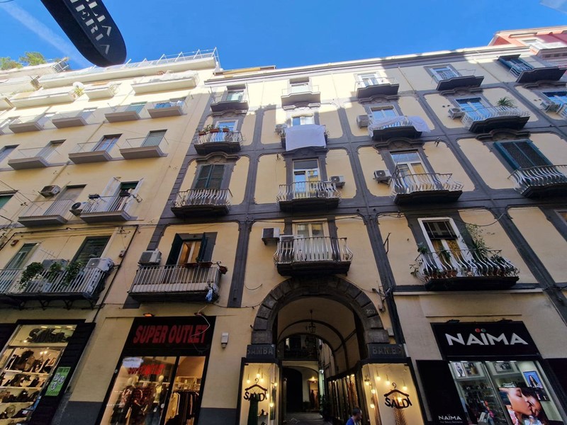 Quadrilocale in Affitto a Napoli, 1'200&euro;, 120 m²