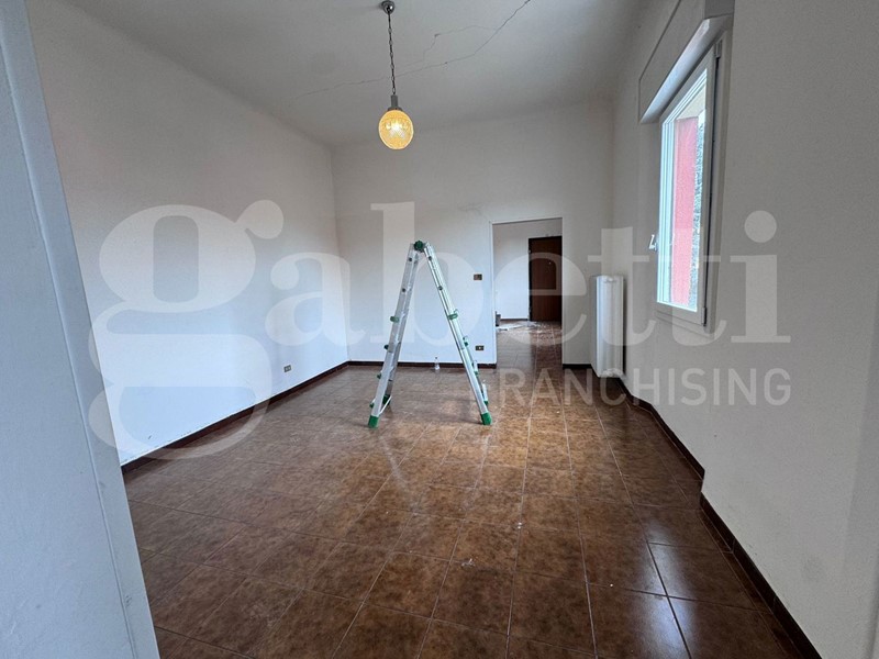 Appartamento in Vendita a Bologna, 275'000&euro;, 140 m²