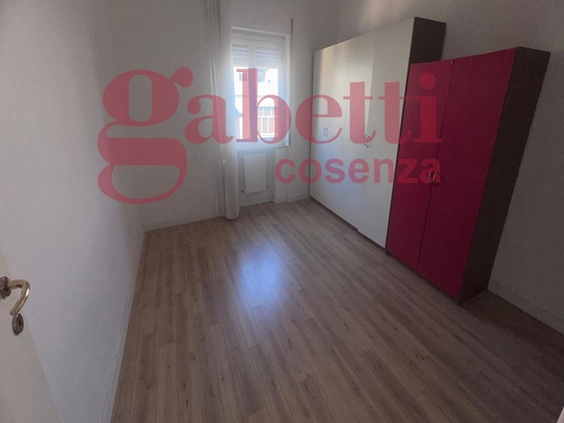 Quadrilocale in Affitto a Cosenza, 650&euro;, 80 m², arredato