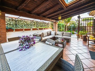 Appartamento in Vendita a Roma, 829'000&euro;, 154 m², con Box