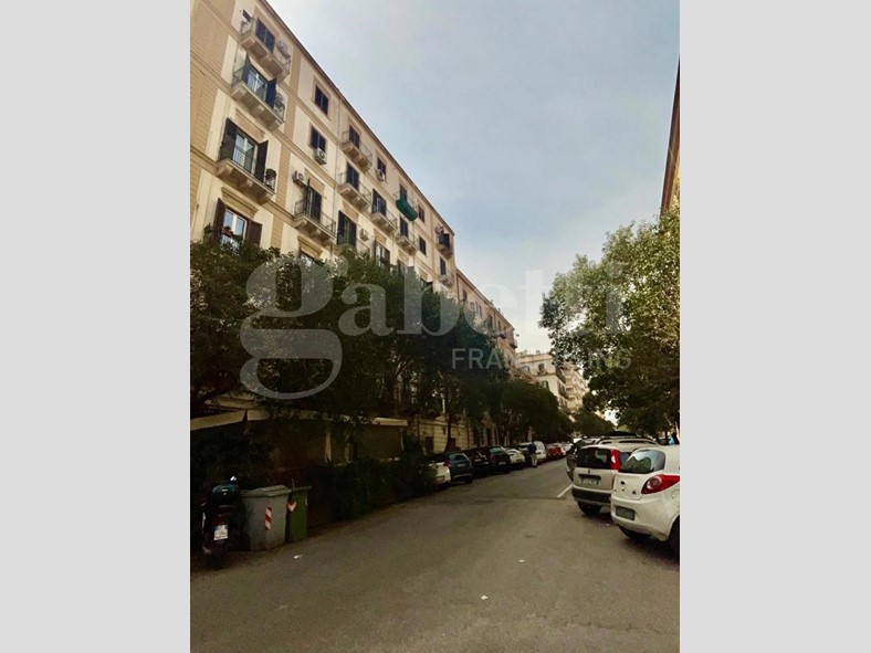 Appartamento in Vendita a Palermo, 275'000&euro;, 125 m²