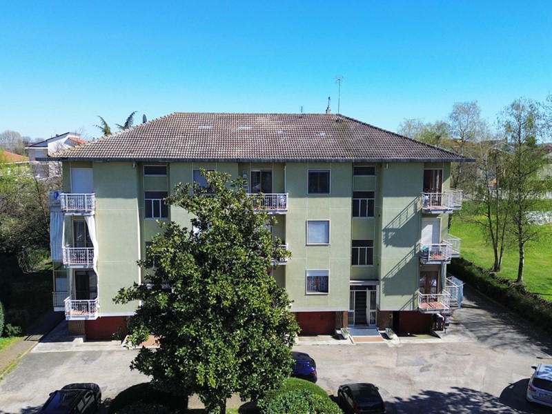Trilocale in Vendita a Poirino, 59'000&euro;, 80 m², con Box