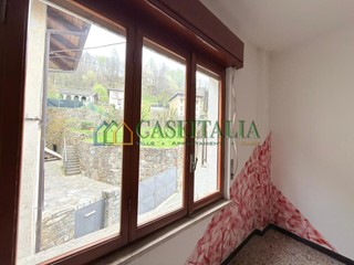 Quadrilocale in Vendita a Brosso, 27'500&euro;, 60 m²