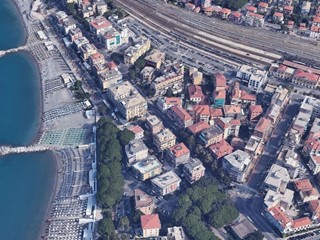 Appartamento in Vendita a Sestri Levante, 410'000&euro;, 120 m²