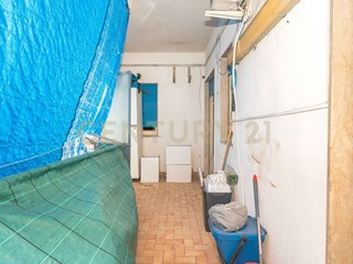Quadrilocale in Vendita a Gravina di Catania, 135'000&euro;, 135 m², con Box