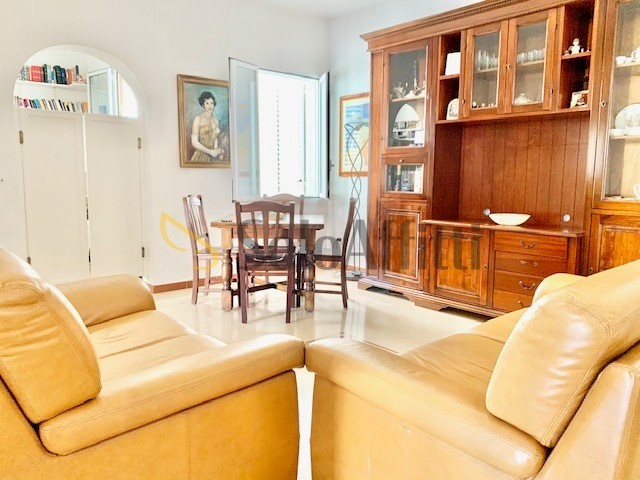 Quadrilocale in Affitto a Bari, zona Murat, 1'200&euro;, 115 m², arredato