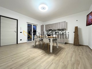 Bilocale in Affitto a Borgia, 450&euro;, 50 m², arredato