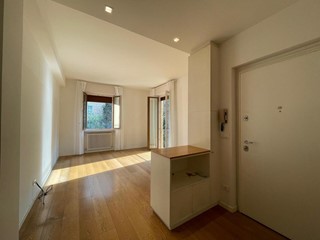 Appartamento in Vendita a Bologna, 490'000&euro;, 96 m², con Box