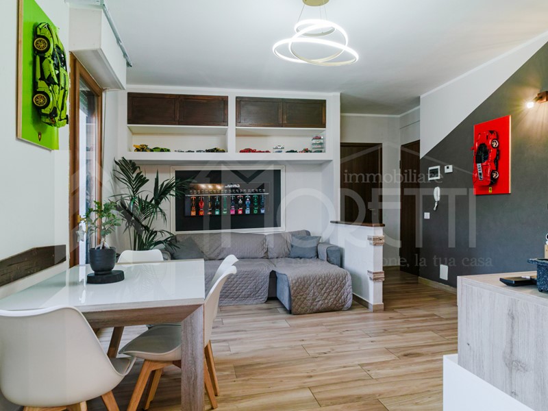 Quadrilocale in Vendita a Collesalvetti, zona Stagno, 169'000&euro;, 85 m²