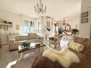 Quadrilocale in Vendita a Rosignano Marittimo, 160'000&euro;, 95 m²