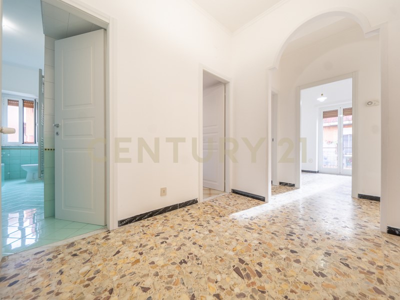 Quadrilocale in Affitto a Roma, 990&euro;, 101 m²