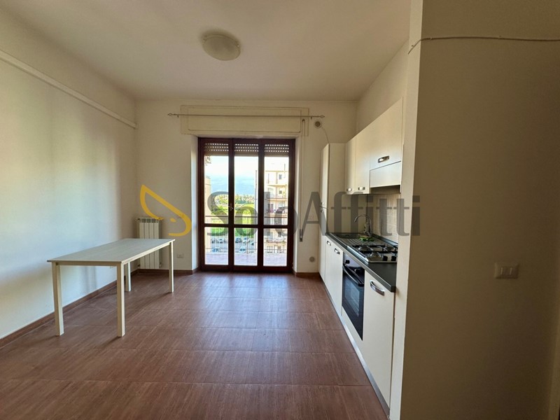 Quadrilocale in Affitto a Latina, 620&euro;, 70 m², arredato