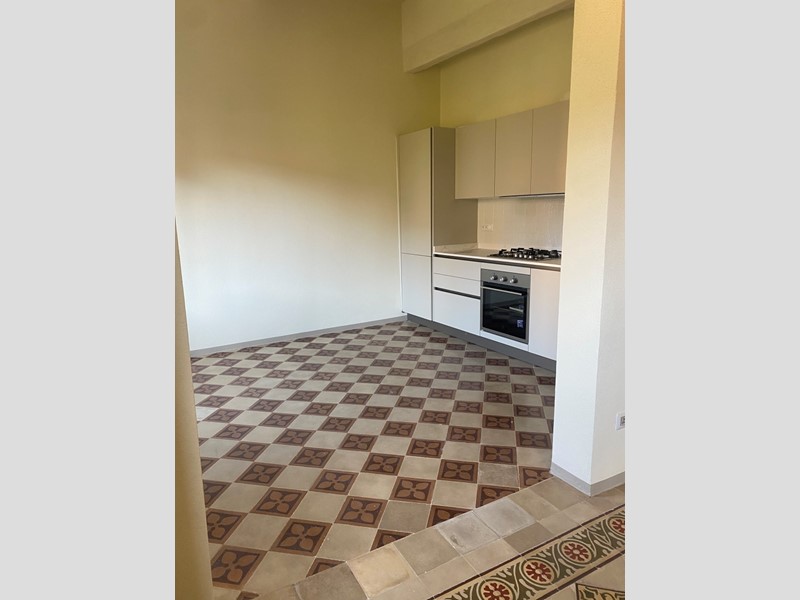 Quadrilocale in Affitto a Lucca, zona Centro Storico, 1'300&euro;, 65 m²