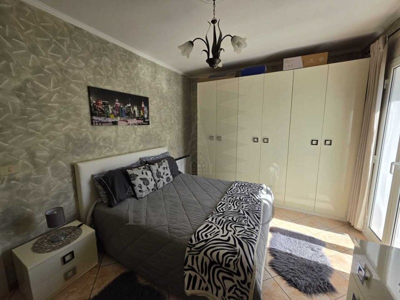 Trilocale in Vendita a Ventimiglia, zona Calvo, 140'000&euro;, 70 m²