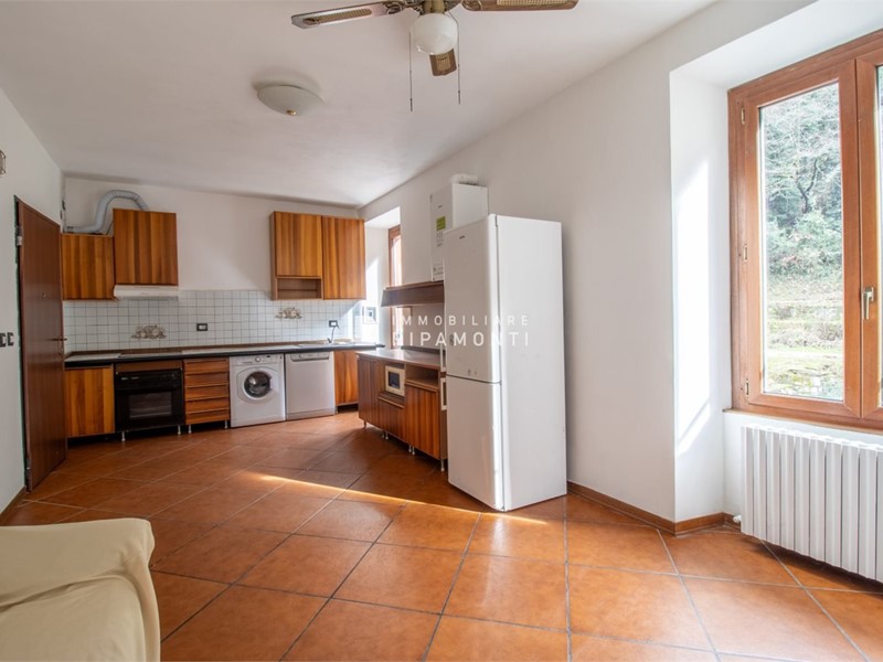 Bilocale in Vendita a Lecco, 125'000&euro;, 110 m²