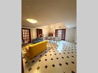 Trilocale in Vendita a Casoria, 155'000&euro;, 90 m²