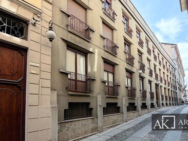 Trilocale in Vendita a Novara, 180'000&euro;, 80 m²