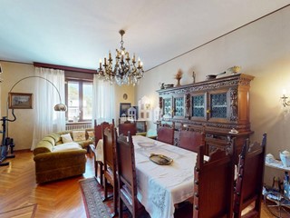 Quadrilocale in Vendita a Ivrea, 80'000&euro;, 110 m²