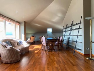 Trilocale in Vendita a Mondovì, 299'000&euro;, 178 m²