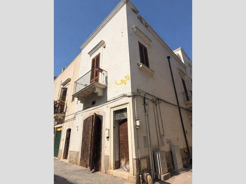 Appartamento in Vendita a Mola di Bari, 570'000&euro;, 339 m²